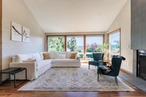 PNW Contemporary Retreat near Lake Sammamish
